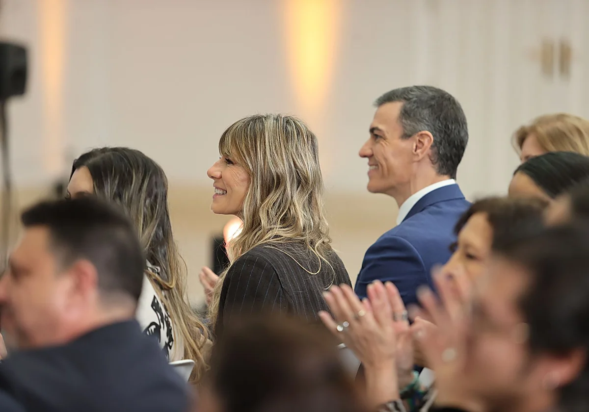 Pedro Sánchez y Begoña Gómez en un acto, imagen de archivo