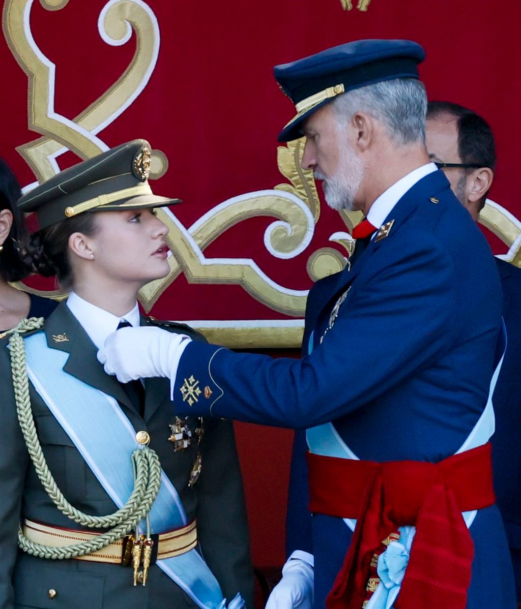 Leonor y Felipe VI en la tribuna